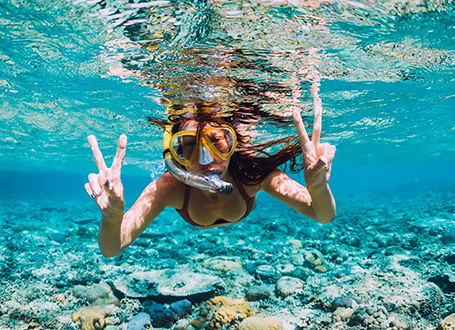 Surfing in Hikkaduwa